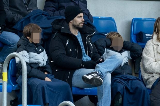 Gerard Piqu&eacute; con sus hijos / Gtres