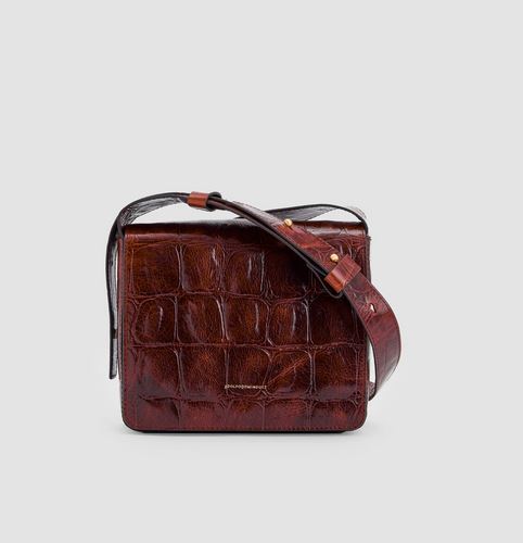 Aprovecha las rebajas de Adolfo Dom&iacute;nguez y no te quedes sin este bolso que pega con todo