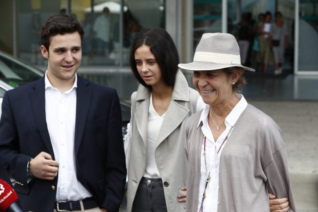La infanta Elena con Victoria Federica y Froil&aacute;n / Gtres