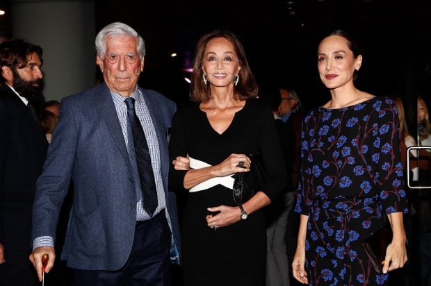 Isabel Preysler, Mario Vargas Llosa y Tamara Falc&oacute; en 2019 / Gtres
