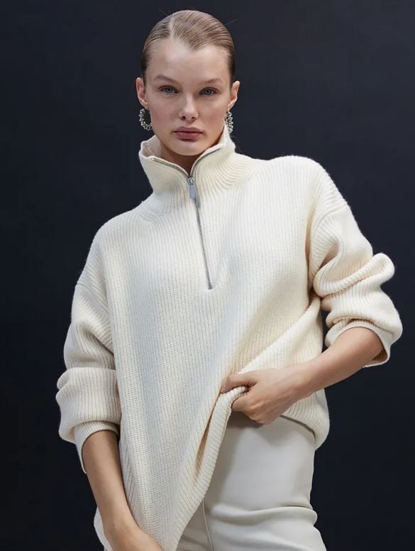 El jersey de H&M que está super rebajado y que dará color a tu look