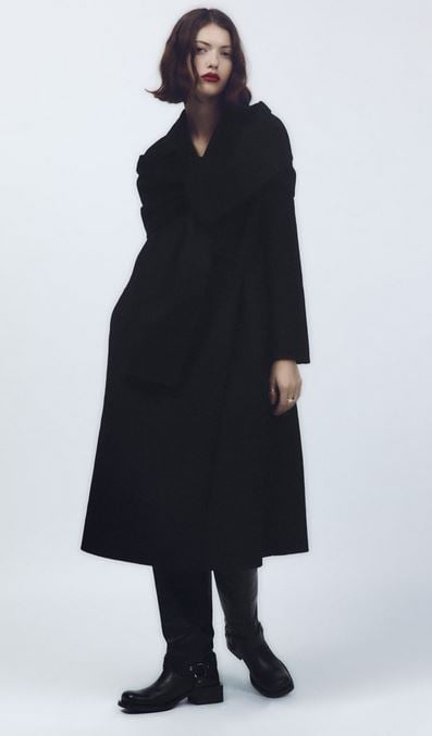 Furor con las botas planas y altas de Zara: ahora con un descuentazo