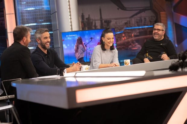 Laura Escanes, Roberto Leal, Florentino Fern&aacute;ndez y Pablo Motos en 'El Hormiguero'. / Gtres