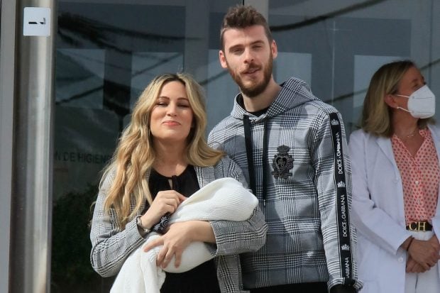 Edurne y David De Gea presentando a su hija / Gtres