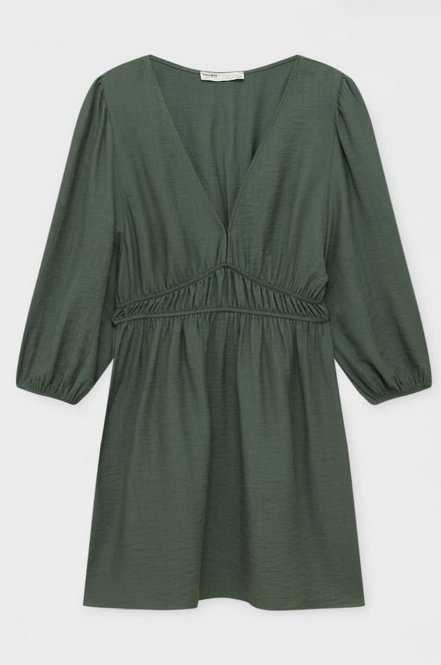 Este vestido corto de Pull&Bear es mon&iacute;simo: corto y estiloso para la primavera