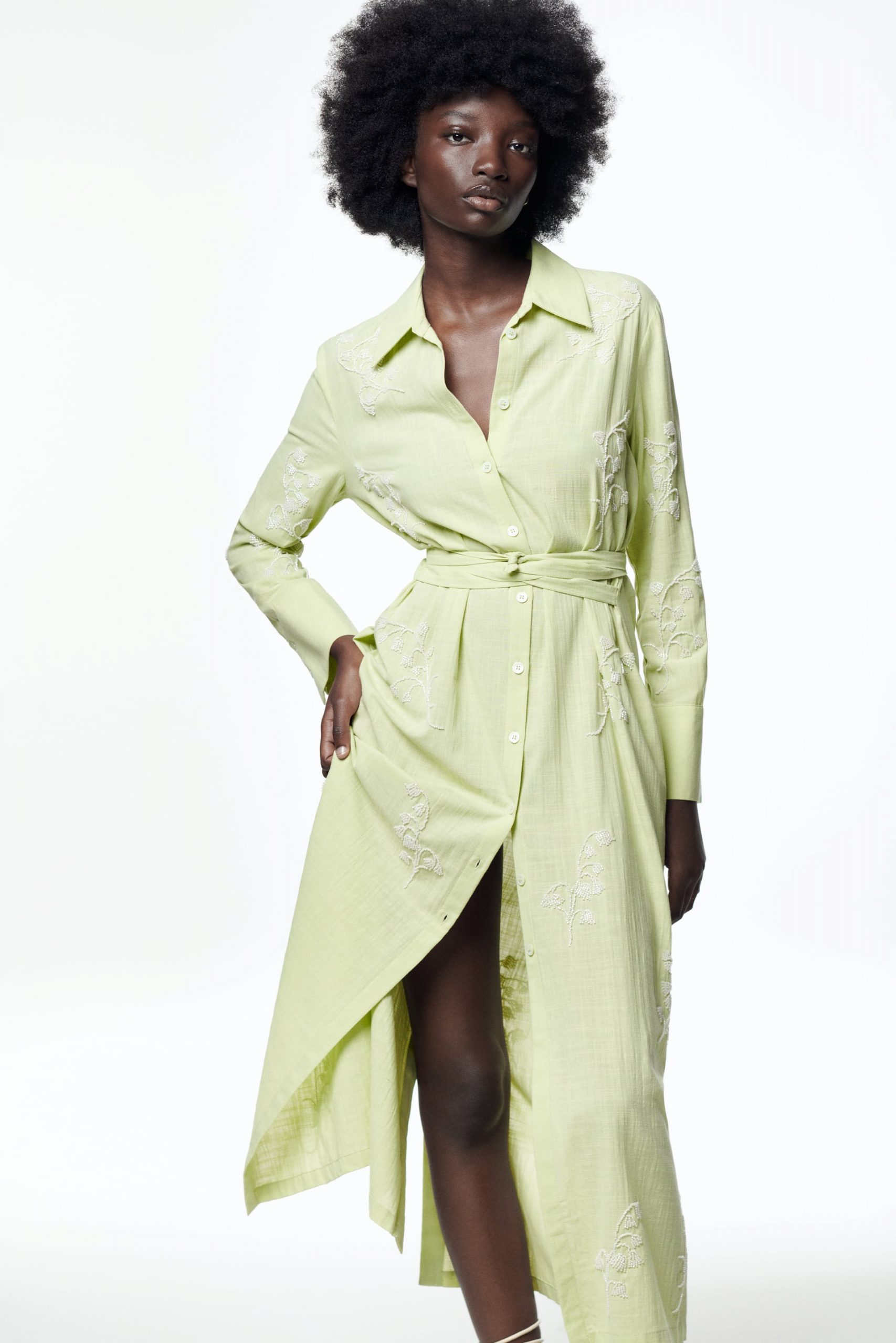 Aprovecha las rebajas de enero en Zara para comprar outifits de verano tirados de precio