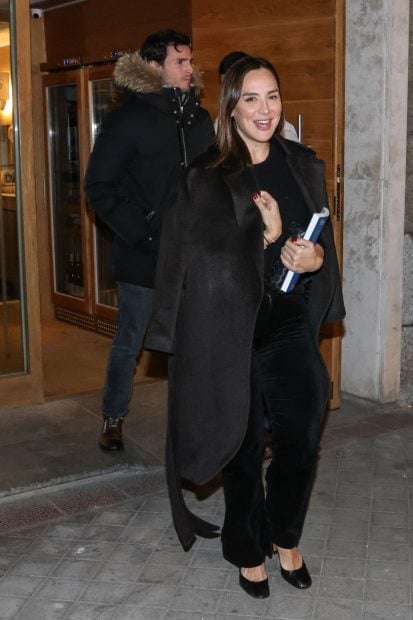 Tamara Falc&oacute; saliendo de un restaurante / Gtres
