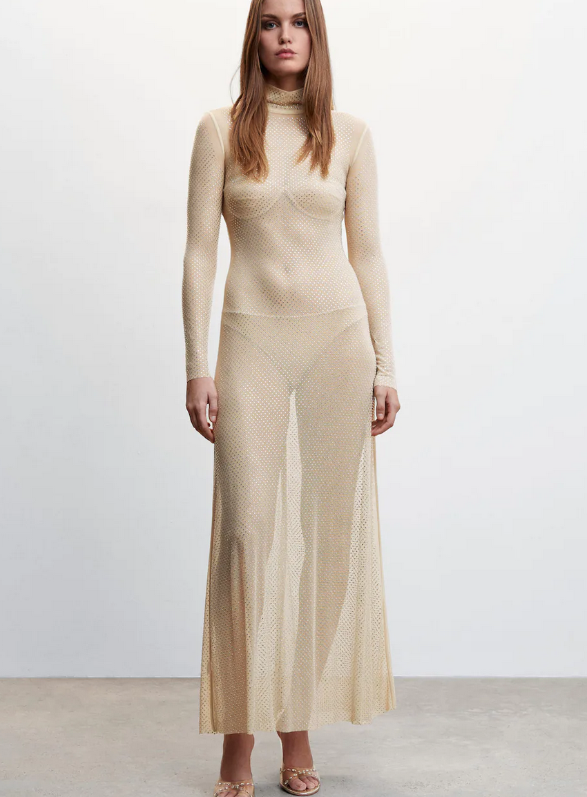 Mango rebaja el vestido estrella para las fiestas: el mejor para resaltar