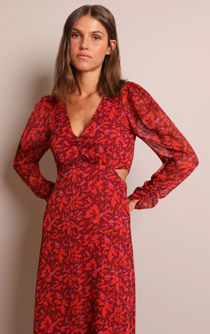 El llamativo vestido de Scalpers que toda invitada quiere por menos de 100 euros