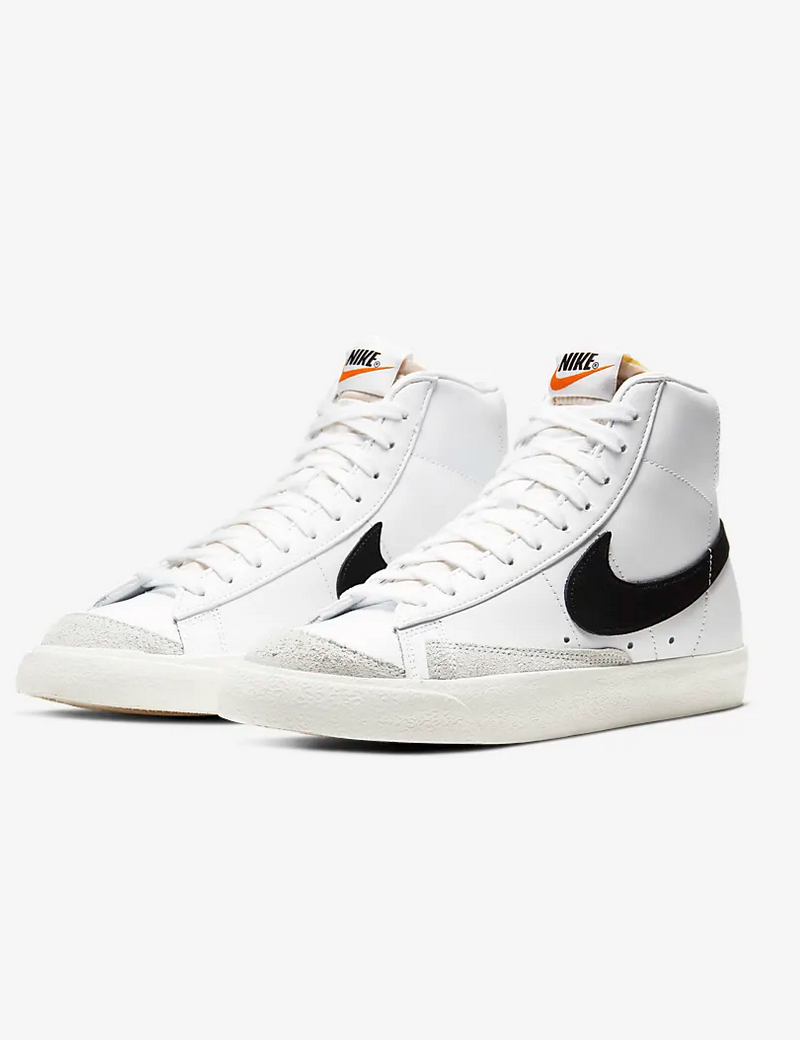 Estas zapatillas Nike son las que llevan las madrileñas para ir a la oficina