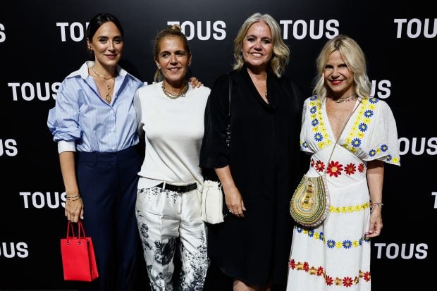 Eugenia Mart&iacute;nez de Irujo y Tamara Falc&oacute; en un photocall / Gtres