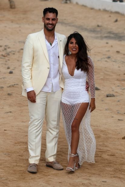 Isa Pantoja y Asraf Bueno en la boda de Anabel Pantoja con Omar / Gtres