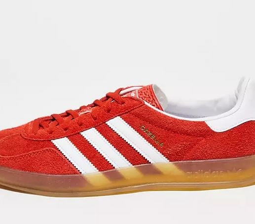 Las Adidas Gazelle que toda madrile&ntilde;a lleva a la oficina est&aacute;n ahora en diferentes colores