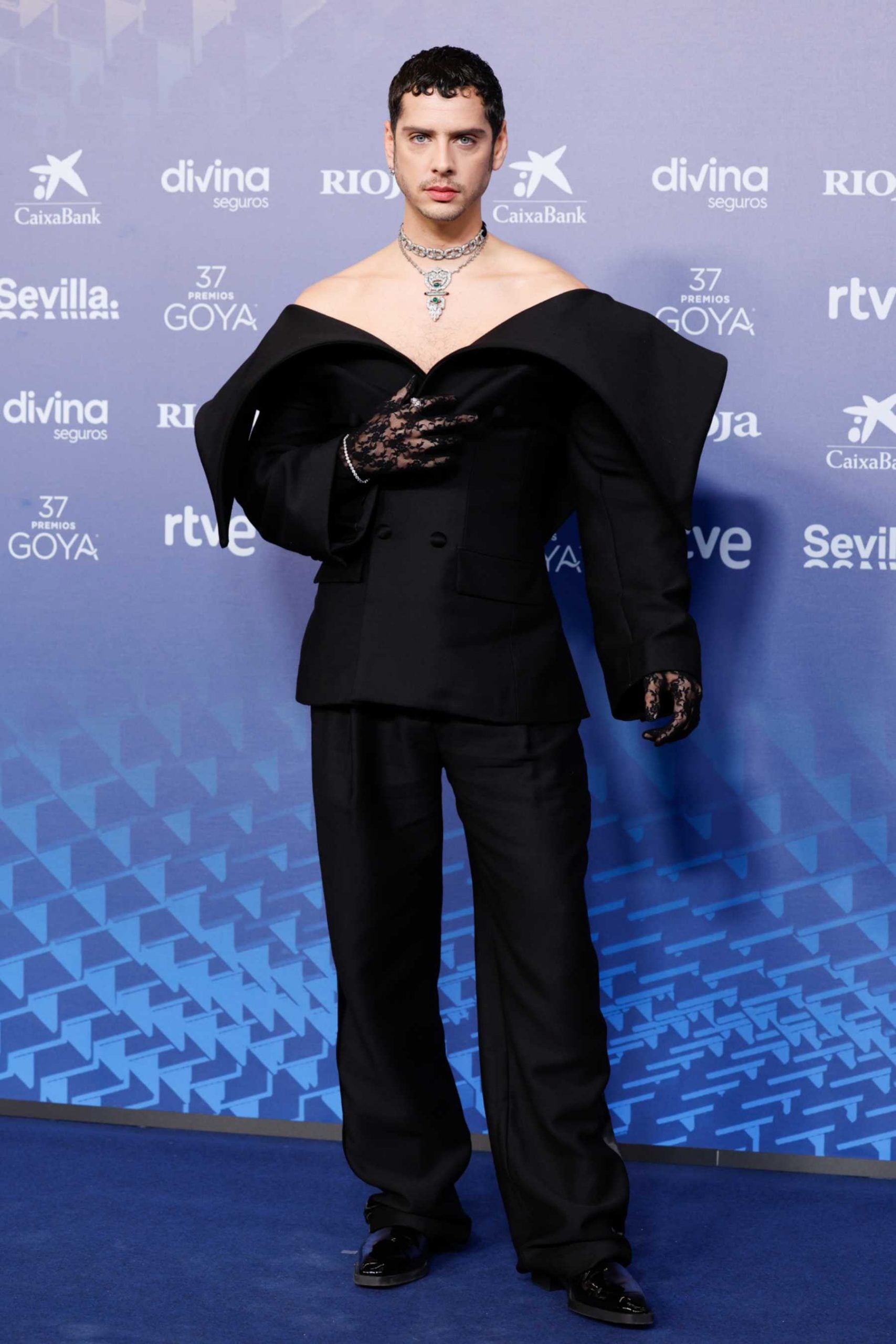 Eduardo Casanova en el photocall de la 37ª edición de los Premios Goya / Gtres
