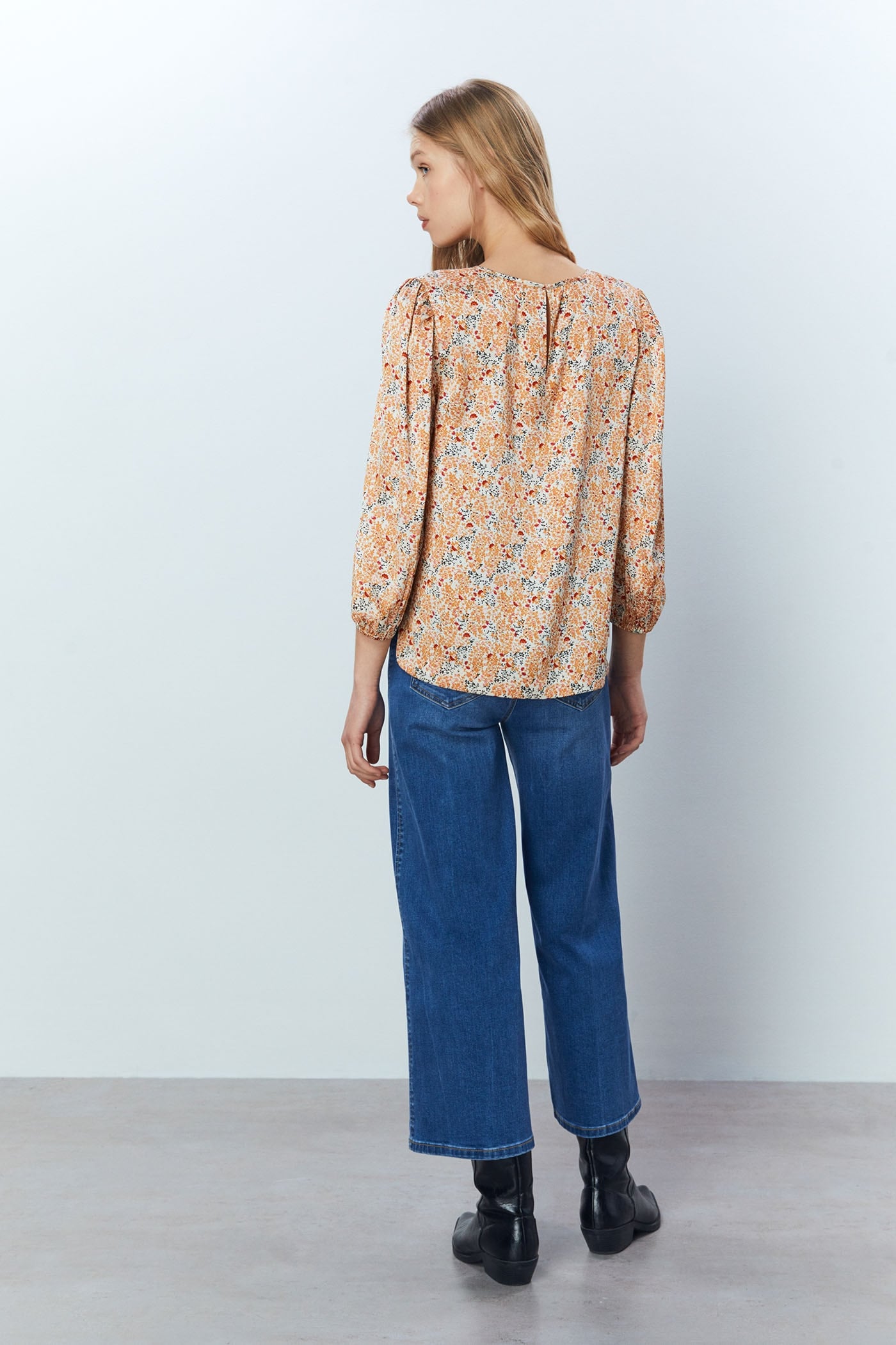 Si te gusta ir elegante pero c&oacute;moda, esta camisa es la tuya: Sfera te conoce