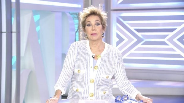 Ana Rosa Quintana en el plató de 'El Programa de Ana Rosa'. / Telecinco