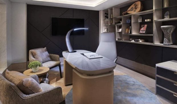 Hotel Four Seasons / Booking