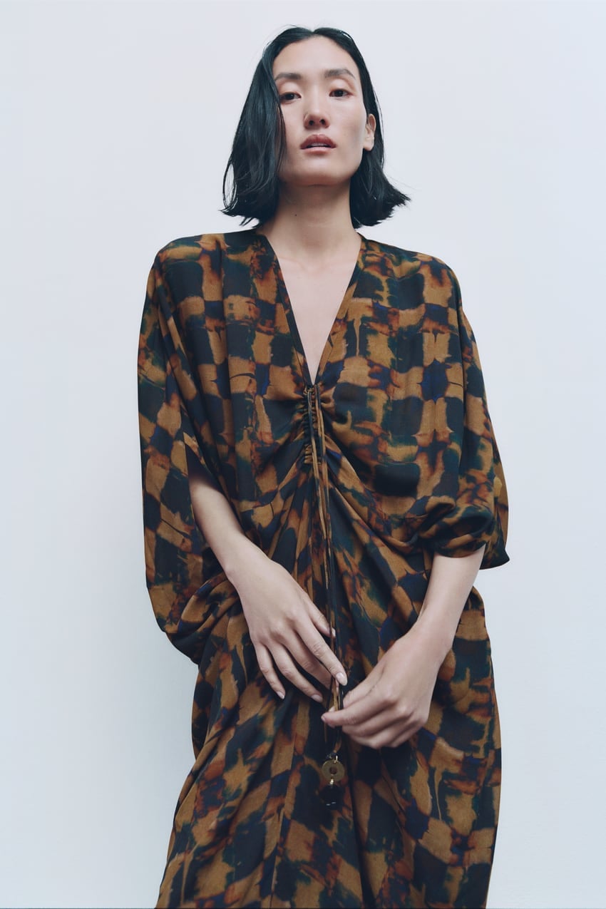 Zara innova con este vestido t&uacute;nica: lo usar&aacute;s todo el tiempo, es muy c&oacute;modo