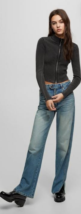¿Cansada de ir con pintas al gimnasio? Esta chaqueta de Pull&Bear sienta como un guante