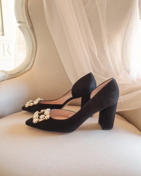 Zapatos con detalle de broche. / Silvia Lago
