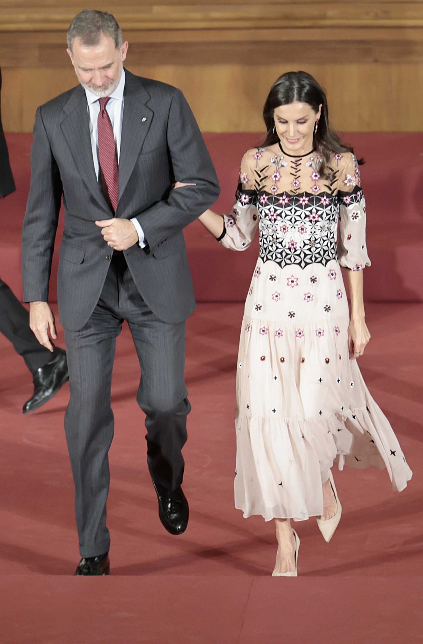 Don Felipe y do&ntilde;a Letizia Premios Nacionales de Cultura 2021 en Zaragoza / Gtres