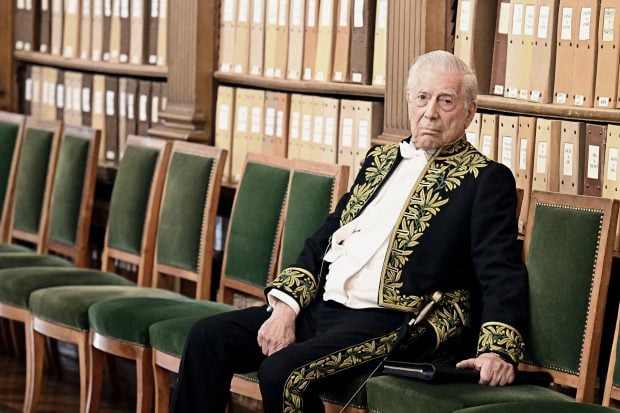 Mario Vargas Llosa en su ingreso en la Academia Francesa / Gtres