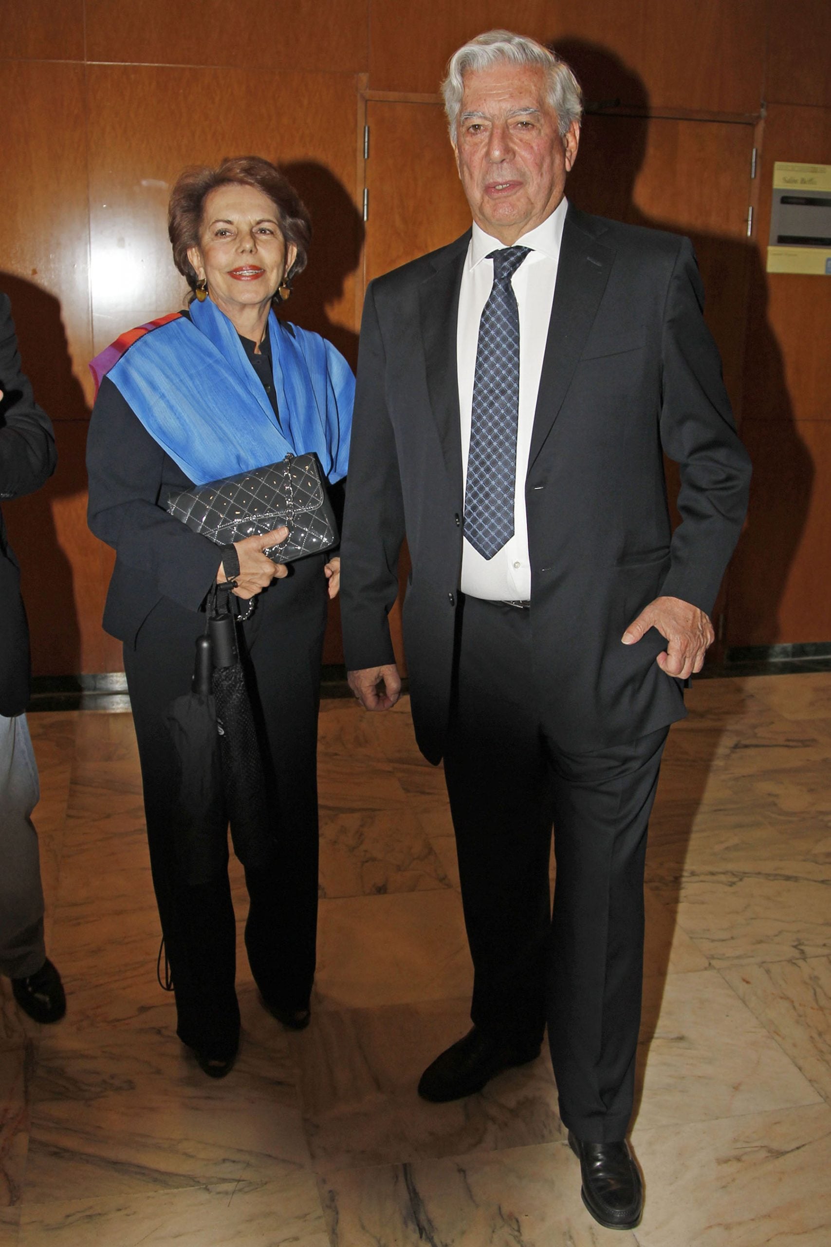 Mario Vargas Llosa y Patricia Llosa en Madrid. / Gtres