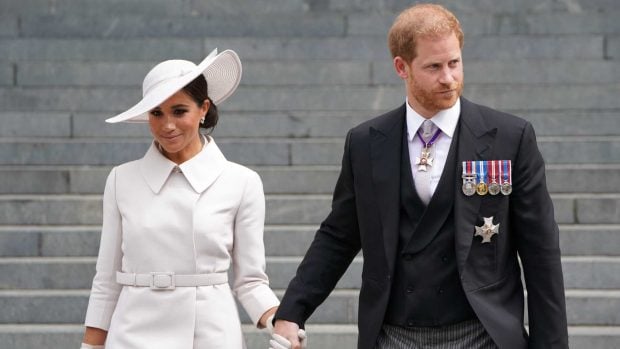 El pr&iacute;ncipe Enrique y Meghan en un acto oficial / Gtres