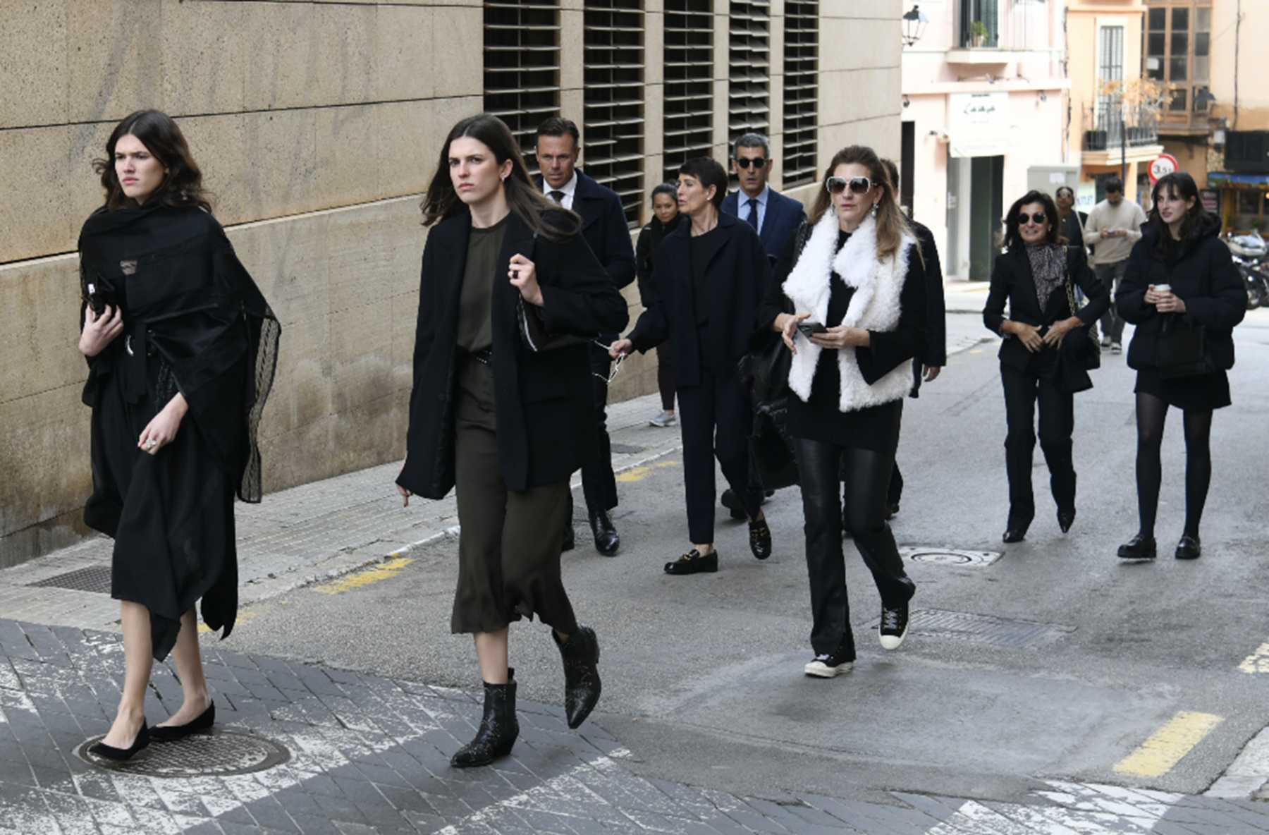 Familiares y amigos de Cristina Macaya en su &uacute;ltimo adi&oacute;s / Gtres