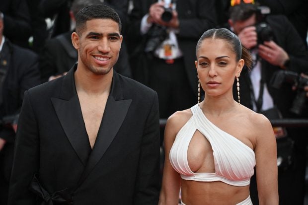 Achraf Hakimi con Hiba Abouk en el festival de Cannes / Gtres