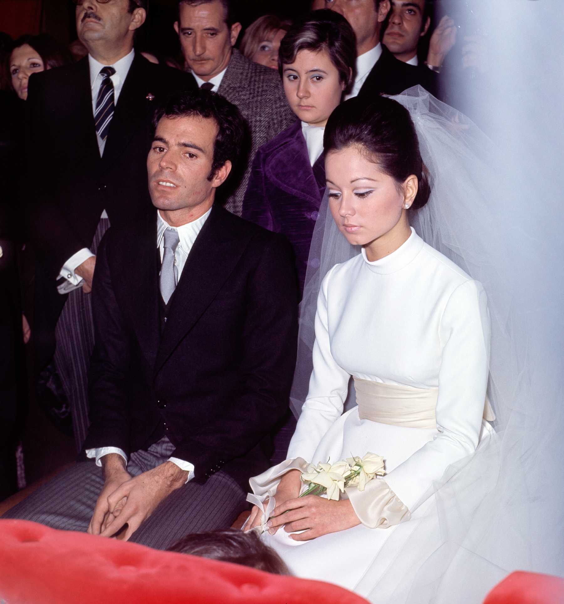 Isabel Preysler y Julio Iglesias el d&iacute;a de su boda / Gtres