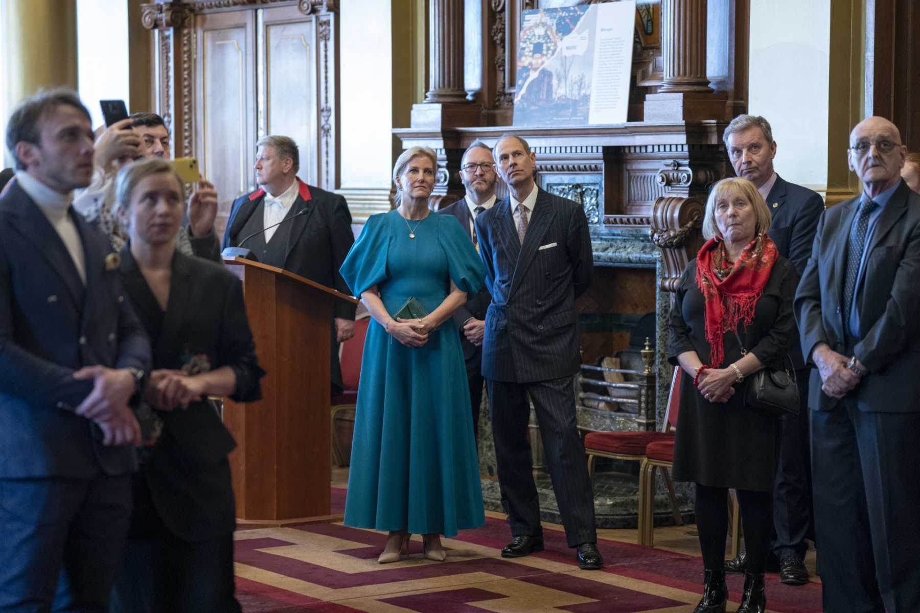 Los duques de Edimburgo en su primer acto oficial / Gtres