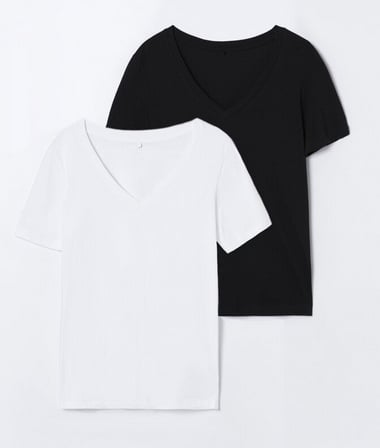 3 camisetas básicas y baratas de Lefties para el incio de la primavera