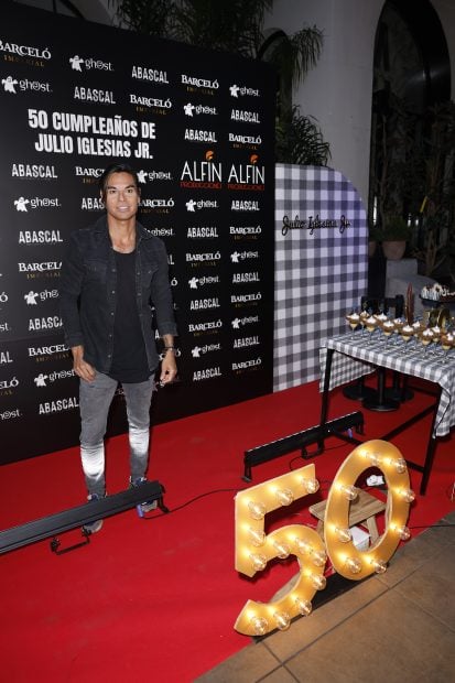 Julio Jos&eacute; Iglesias en el photocall de su cumplea&ntilde;os. / Gtres