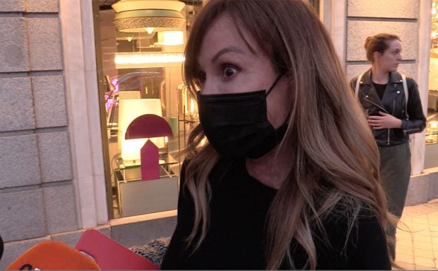 Lara Dibildos tras el fallecimiento de su madre. / Gtres