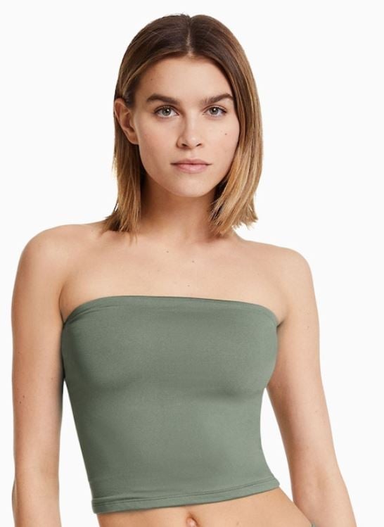 Bershka tiene el top más cool de la historia a un precio de risa