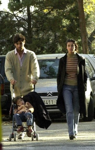 Cayetano Rivera y Blanca Romero junto a su hija, Luc&iacute;a / Gtres