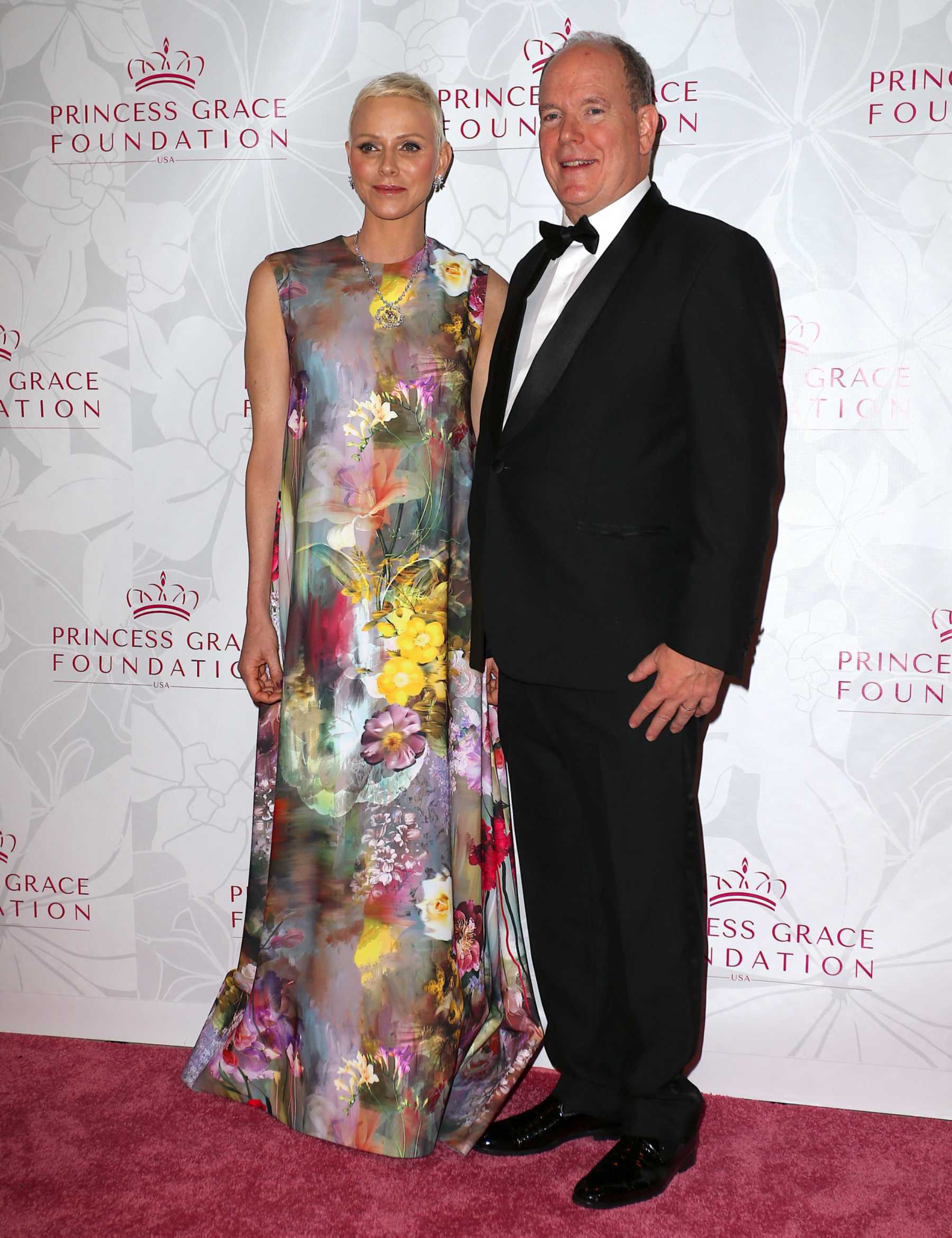 La Princesa Charlene de M&oacute;naco y el Pr&iacute;ncipe Alberto en un photocall / Gtres