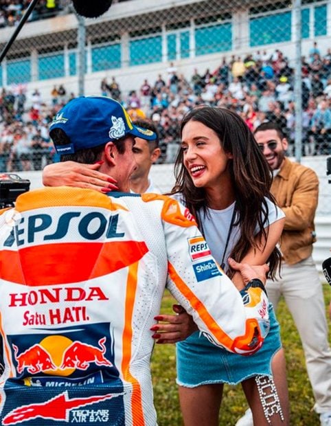 Marc M&aacute;rquez junto a Mar&iacute;a Pedraza / Redes sociales