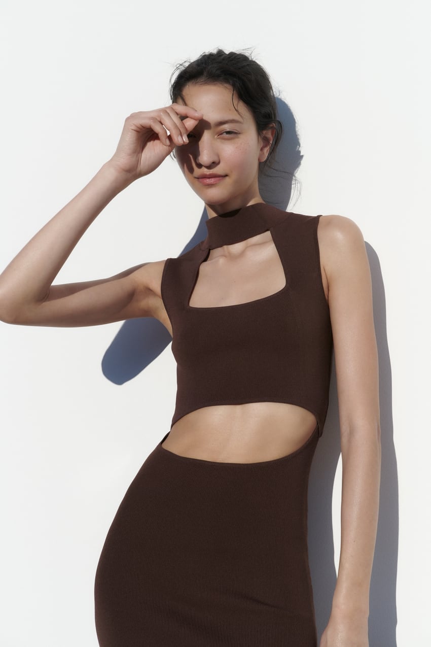 Si tienes un evento este vestido de Zara de punto es el perfecto: realza tu figura