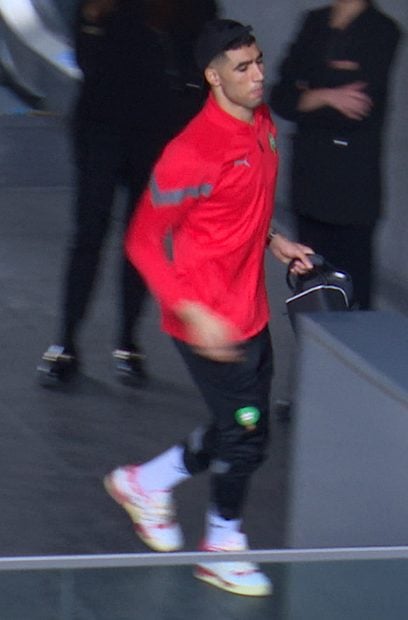 Achraf Hakimi en los aleda&ntilde;os del Estadio C&iacute;vitas Metropolitano. / Gtres