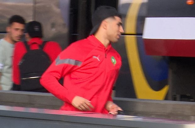 Achraf Hakimi en los aleda&ntilde;os del Estadio C&iacute;vitas Metropolitano. / Gtres