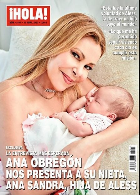 Ana Obregón posando con su nieta. / ¡Hola!
