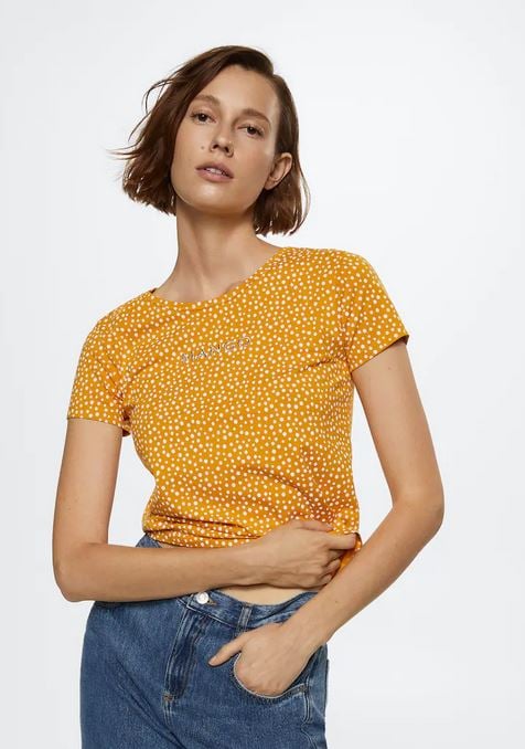 Mango en promoci&oacute;n: las 10 camisetas de manga corta que pegar&aacute;n con tus looks informales de primavera