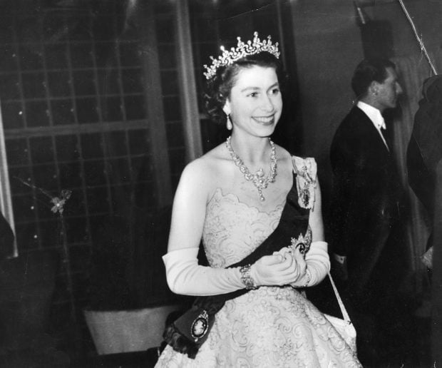 La Reina Isabel II en el día de su coronación. / Gtres
