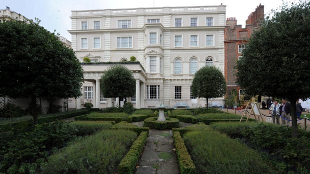 Fachada y jardines de Clarence House's / Gtres