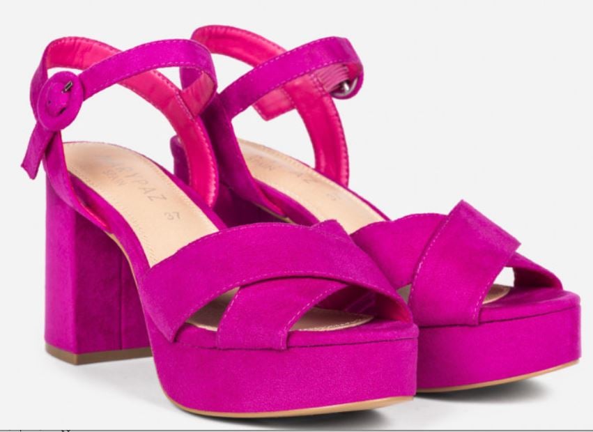 C&oacute;modas, baratas y en todos los colores: las sandalias que han desatado la fiebre en MaryPaz