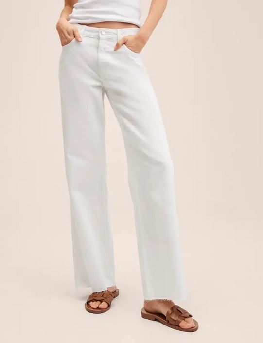 Mango Outlet tambi&eacute;n tiene nueva colecci&oacute;n: todo el mundo habla de sus vaqueros blancos