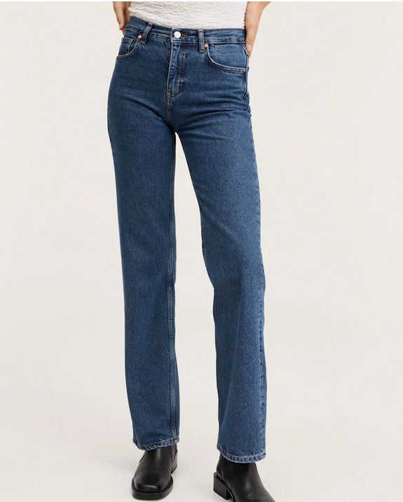 10 pantalones vaqueros de Mango Outlet tirados de precio