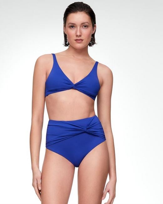 As&iacute; es la nueva colecci&oacute;n de ba&ntilde;o de Oysho: 3 bikinis s&uacute;per recomendables